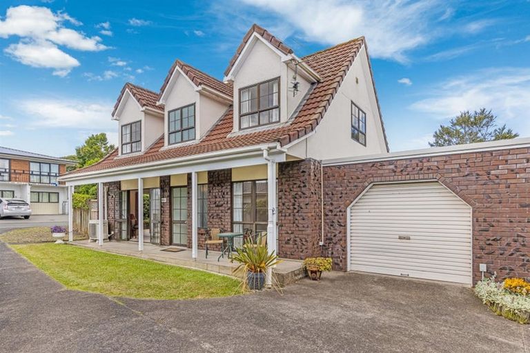 Photo of property in 1/34 Takapu Street, Henderson, Auckland, 0612