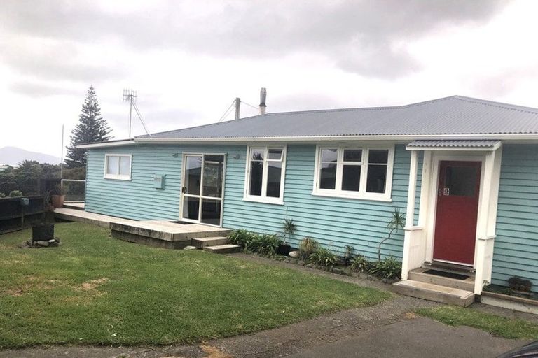 Photo of property in 12 Miriona Grove, Paekakariki, 5034
