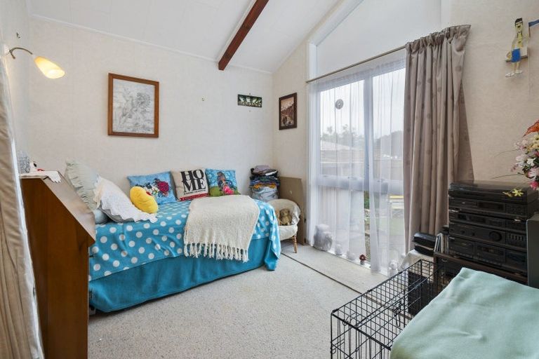 Photo of property in 10 Lambert Street, Marton, 4710