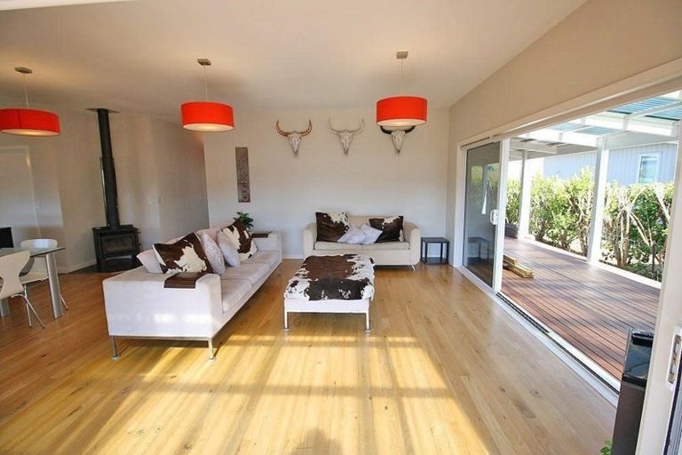 Photo of property in 15 Dolphin Drive, Whiritoa, Whangamata, 3691