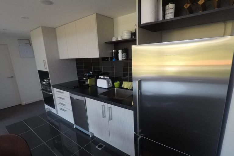Photo of property in Nouvo Apartments, 5h/21 Rugby Street, Mount Cook, Wellington, 6021