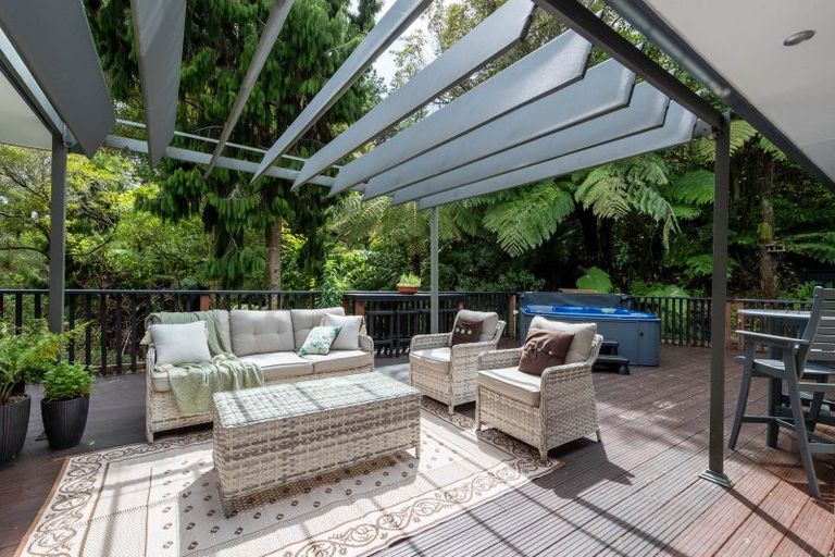 Photo of property in 43 Forest Road, Pinehaven, Upper Hutt, 5019