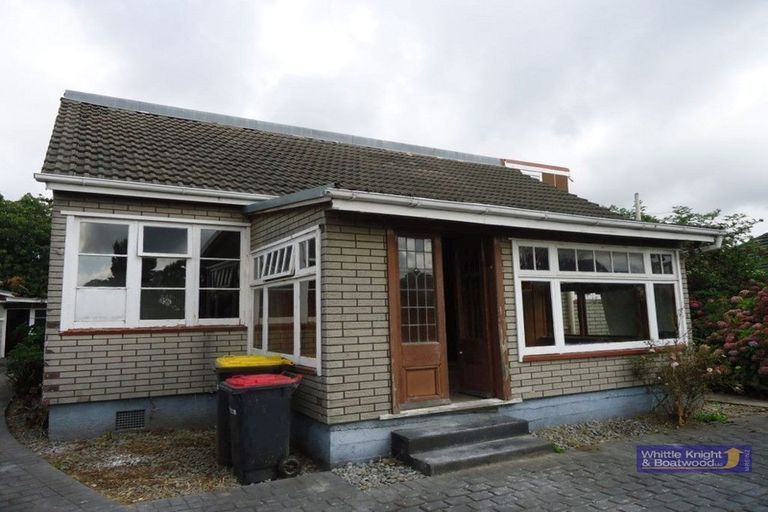 Photo of property in 18 Broadbent Street, Riccarton, Christchurch, 8041