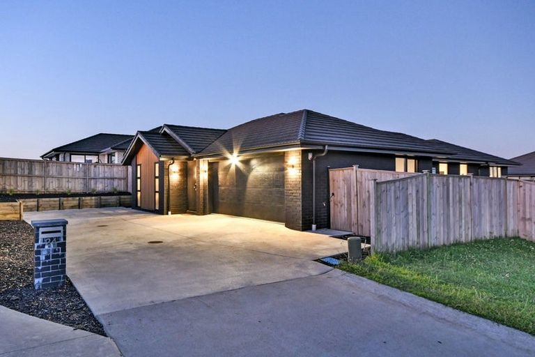 Photo of property in 24 Calder Crescent, Pokeno, 2402