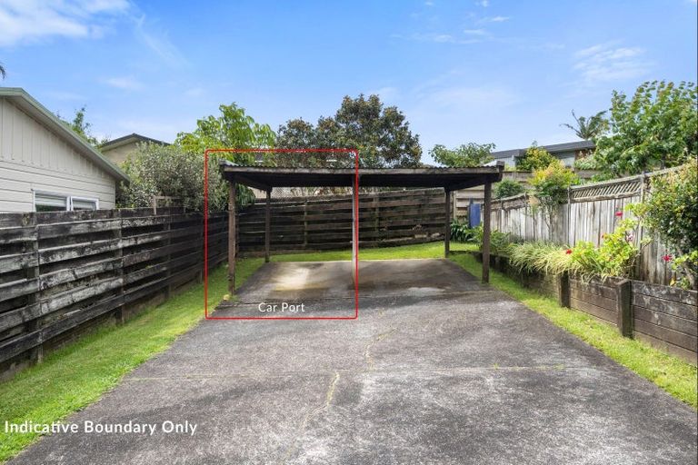 Photo of property in 1/5 Himalaya Drive, Half Moon Bay, Auckland, 2012