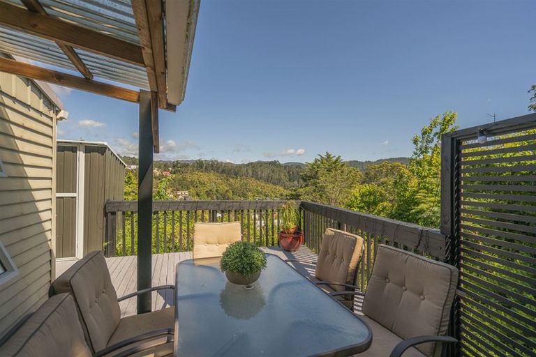 Photo of property in 2 Ridge Road, Tairua, 3508