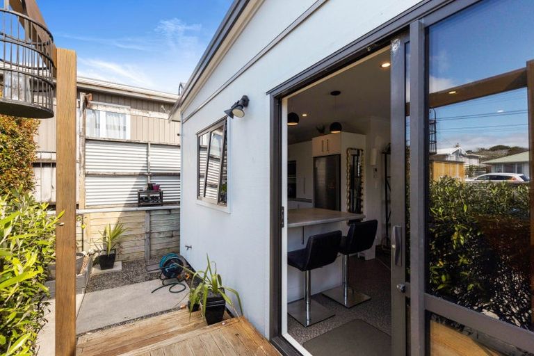 Photo of property in 88a Pioneer Road, Moturoa, New Plymouth, 4310