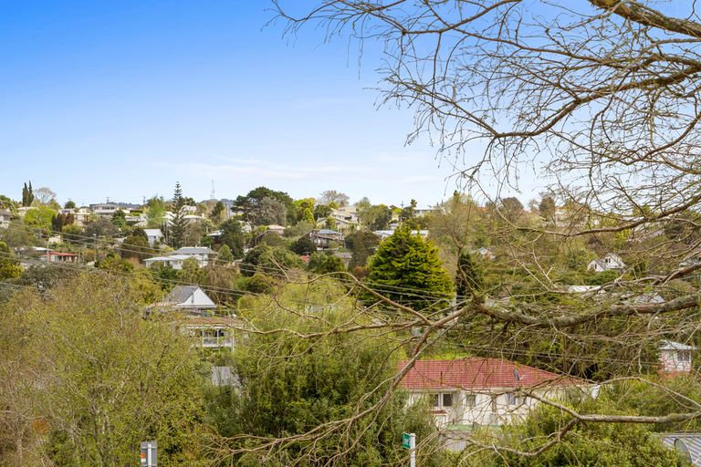 Photo of property in 66 Captain Scott Road, Glen Eden, Auckland, 0602