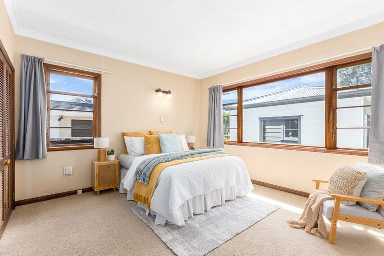 Photo of property in 28 Bauchop Road, Waterloo, Lower Hutt, 5011