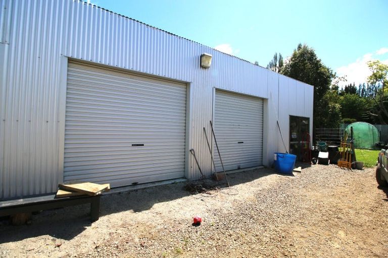 Photo of property in 19 Ongo Road, Hunterville, 4730