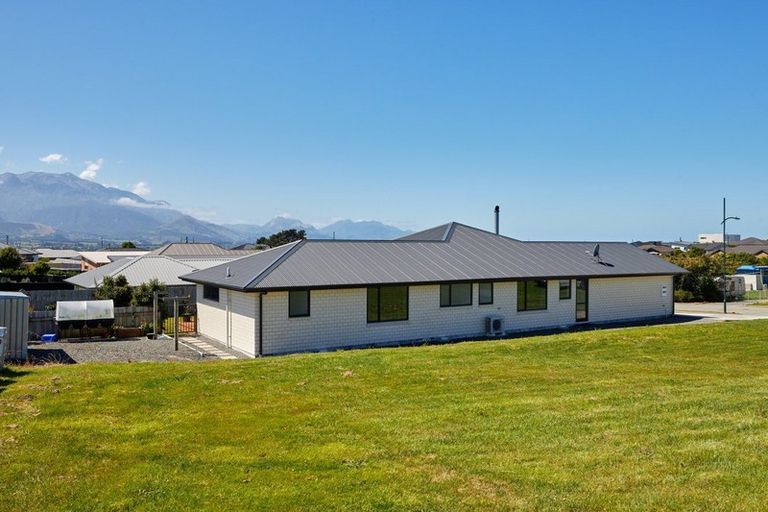 Photo of property in 6 Tauhou Place, Kaikoura, 7300