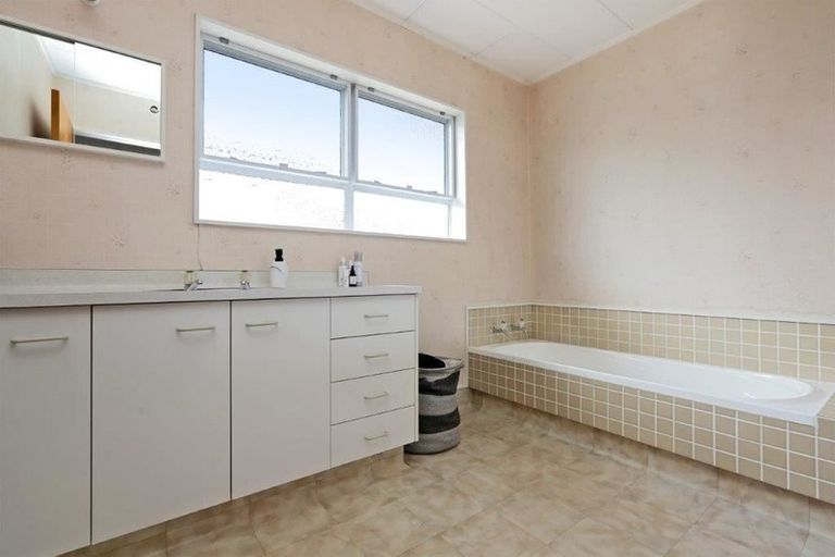 Photo of property in 809a Queen Street East, Parkvale, Hastings, 4122