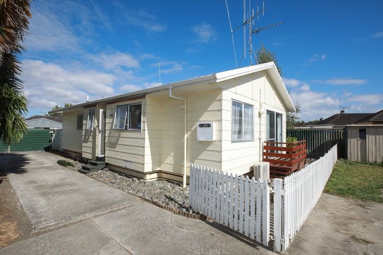 Photo of property in 30b Yeats Crescent, Fairfield, Hamilton, 3214