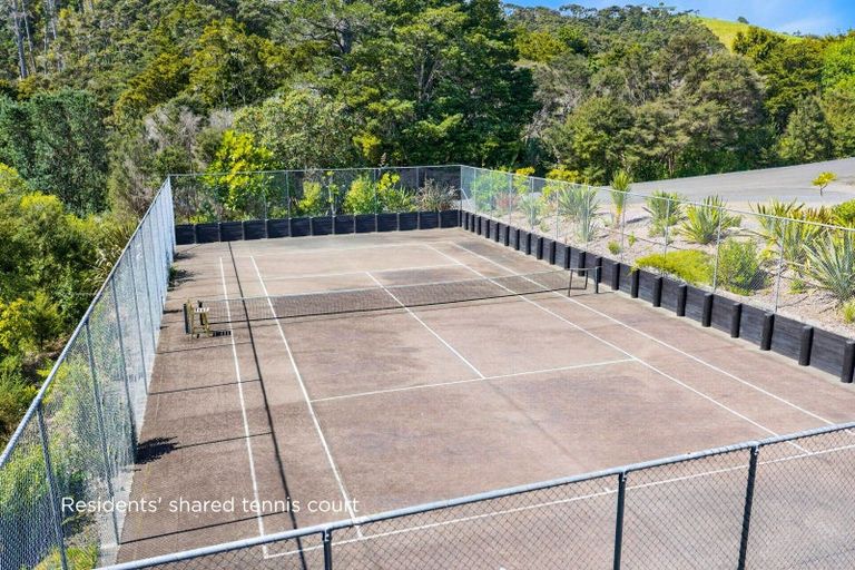 Photo of property in 102 The Ridge, Langs Beach, Waipu, 0582