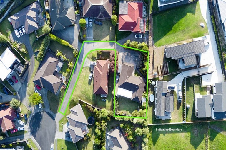 Photo of property in 32 Te Kauri Place, Helensville, 0800