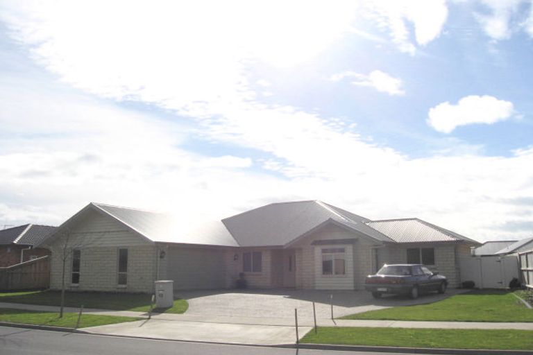 Photo of property in 40 Wentworth Drive, Rototuna North, Hamilton, 3210