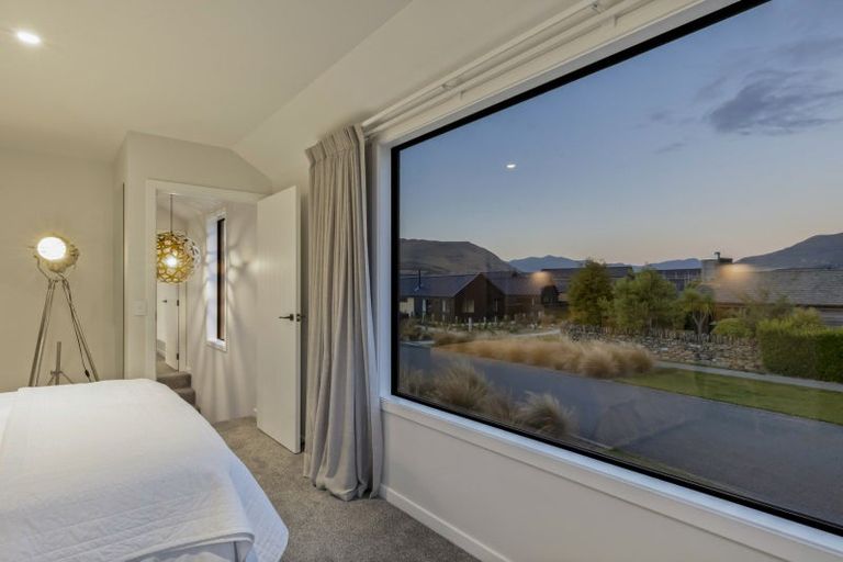 Photo of property in 8 Soudley Court, Jacks Point, Queenstown, 9371