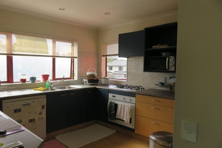 Photo of property in 27 Amesbury Drive, Churton Park, Wellington, 6037