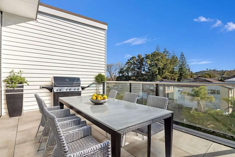 Photo of property in 17/11 Carlos Drive, Flat Bush, Auckland, 2016