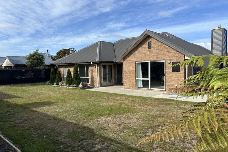 Photo of property in 42 Overbury Crescent, Rolleston, 7614