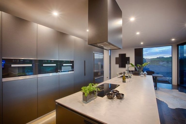 Photo of property in 15 Laly Haddon Place, Matakana, Warkworth, 0985