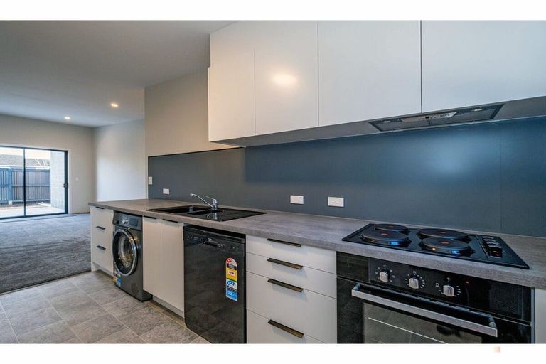 Photo of property in 8a Holmes Street, Waimate, 7924