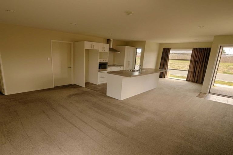 Photo of property in 32 Aroha Street, Pegasus, 7612