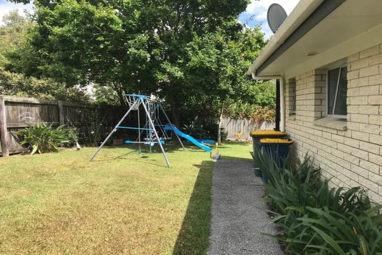 Photo of property in 1/6 Finchley Road, Torbay, Auckland, 0632