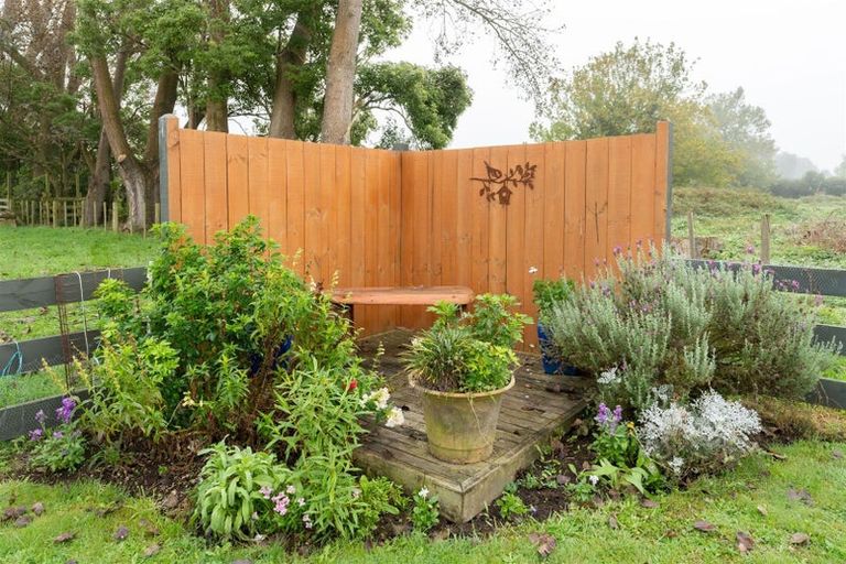 Photo of property in 2352 River Road, Horsham Downs, Hamilton, 3281