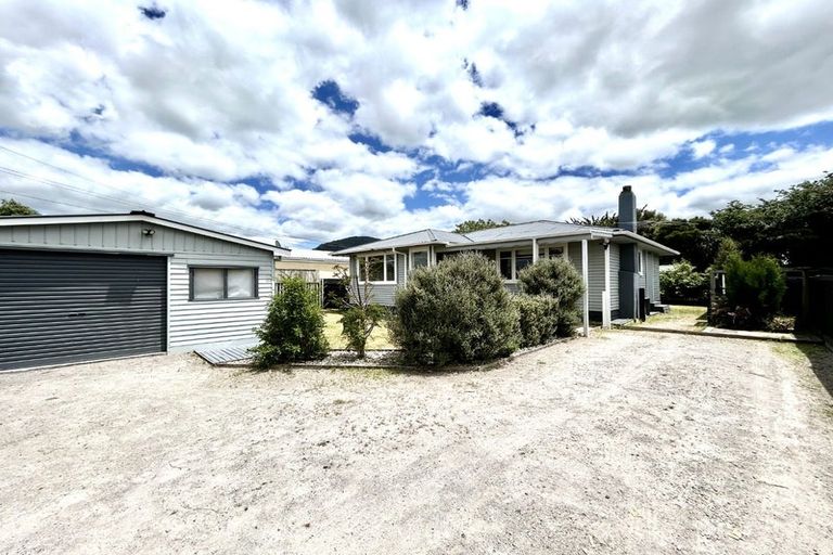 Photo of property in 8 Mahanga Road, Fairy Springs, Rotorua, 3015