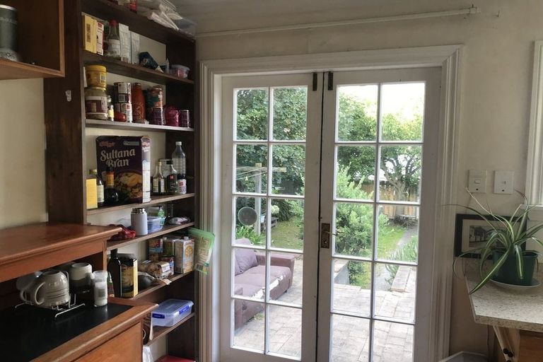 Photo of property in 10 Daniell Street, Newtown, Wellington, 6021