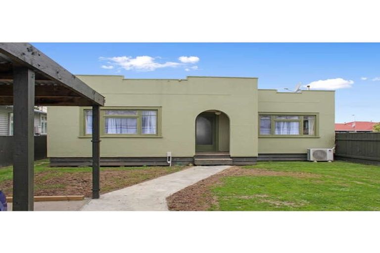 Photo of property in 83 Heretaunga Street, Palmerston North, 4414