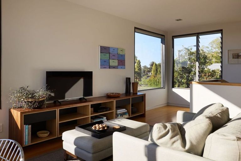 Photo of property in 38a Muritai Crescent, Havelock North, 4130