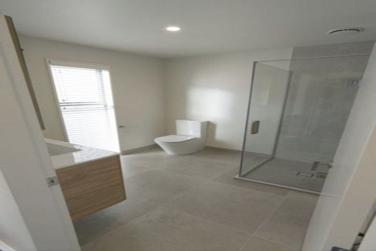 Photo of property in 3/43 Churton Crescent, Taita, Lower Hutt, 5011