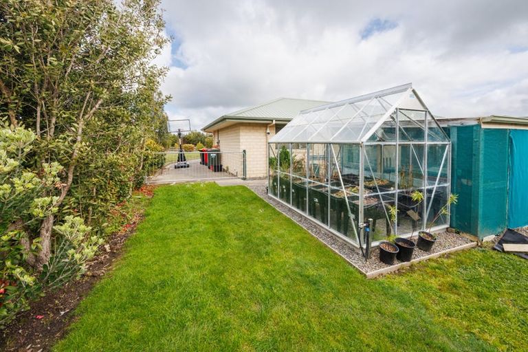 Photo of property in 4 Paradise Avenue, Feilding, 4775