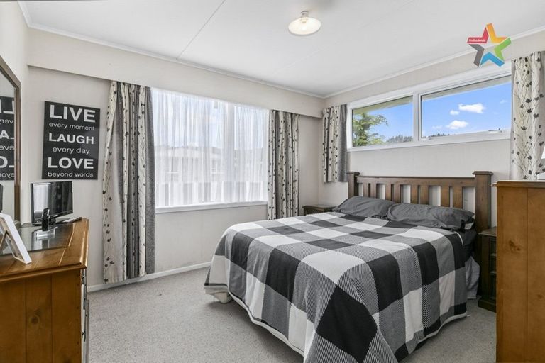 Photo of property in 9 Kerepehi Grove, Wainuiomata, Lower Hutt, 5014