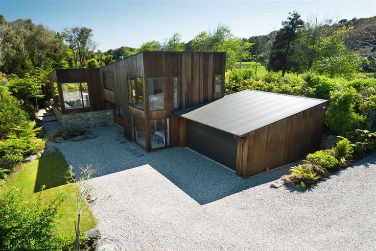 Photo of property in 54 Rutherglen Road, Rutherglen, Greymouth, 7805