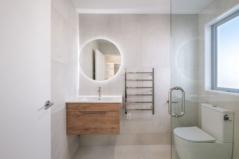 Photo of property in 2/50 Marine Parade, North New Brighton, Christchurch, 8083