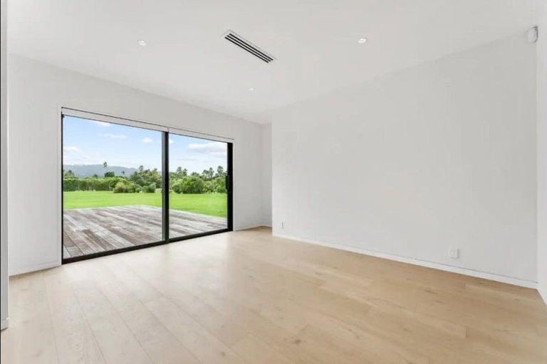 Photo of property in 261 Point Wells Road, Point Wells, 0986