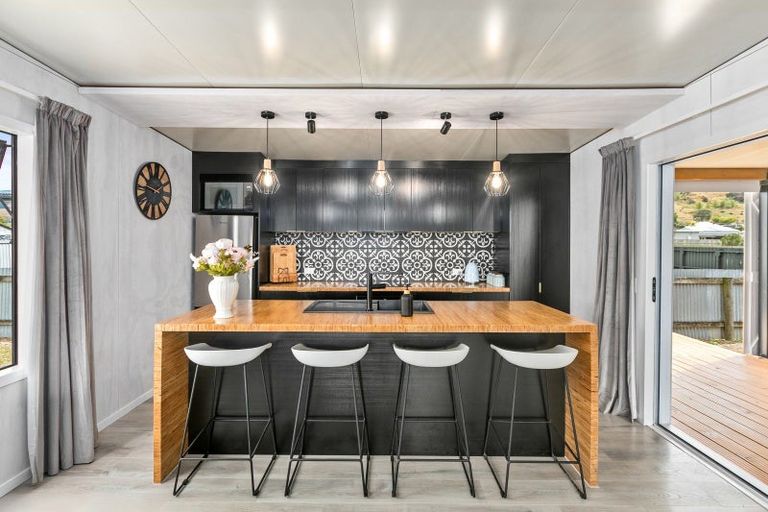 Photo of property in 20 Dundas Street, Porangahau, 4293