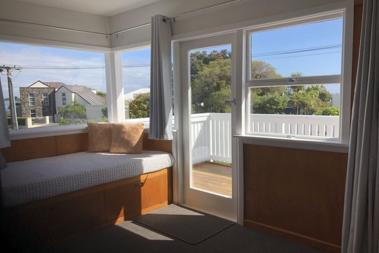 Photo of property in 109 Beachville Road, Redcliffs, Christchurch, 8081