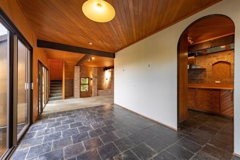 Photo of property in 44 Viewmont Drive, Harbour View, Lower Hutt, 5010