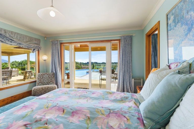 Photo of property in 101 Forest Lakes Road, Otaki, 5583