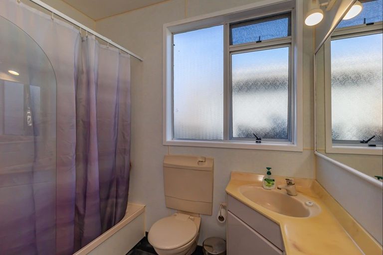 Photo of property in 39 Liverpool Street, Levin, 5510