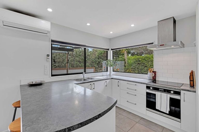 Photo of property in 36a Tiri Road, Manly, Whangaparaoa, 0930