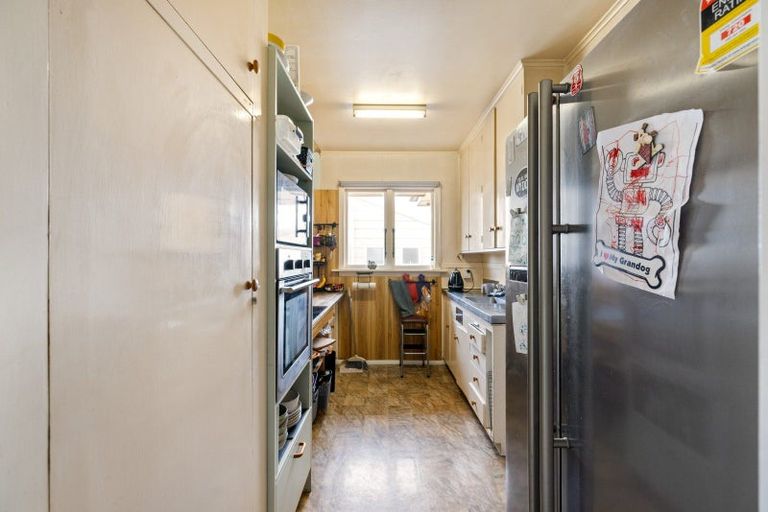 Photo of property in 5 Douglas Road, Amberley, 7410