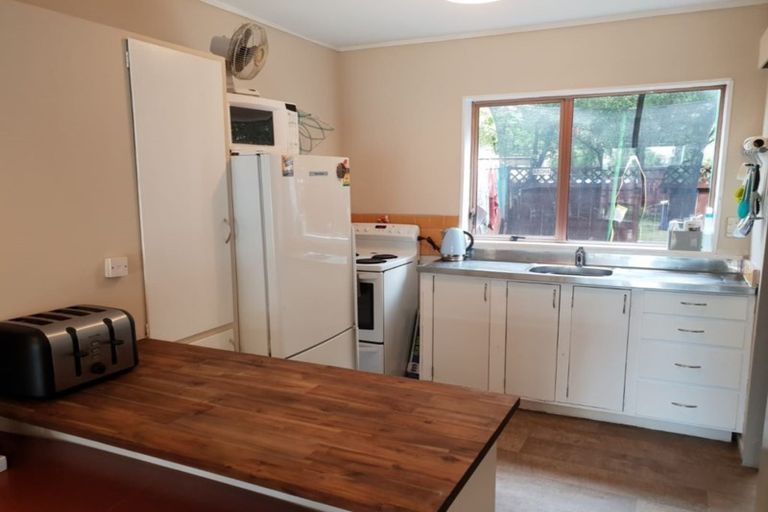 Photo of property in 5/151 Astley Avenue, New Lynn, Auckland, 0600