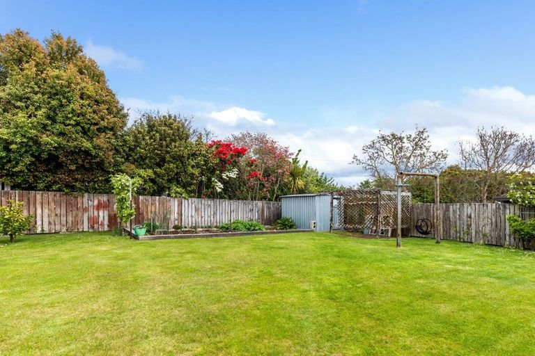 Photo of property in 16 Kempton Place, Richmond Heights, Taupo, 3330
