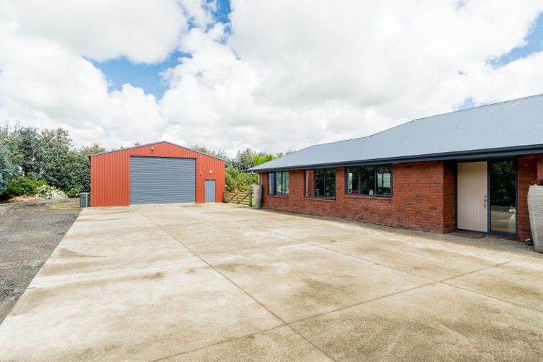 Photo of property in 185 Centre Road, Momona, Outram, 9073