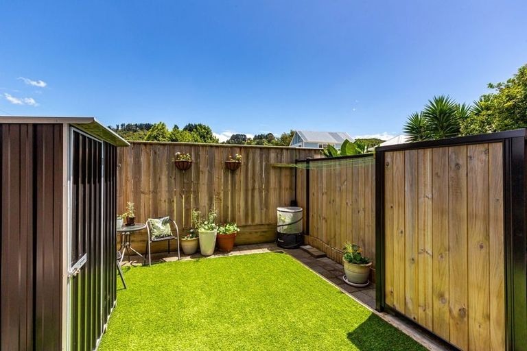Photo of property in 9/17 Pearce Crescent, Taita, Lower Hutt, 5011